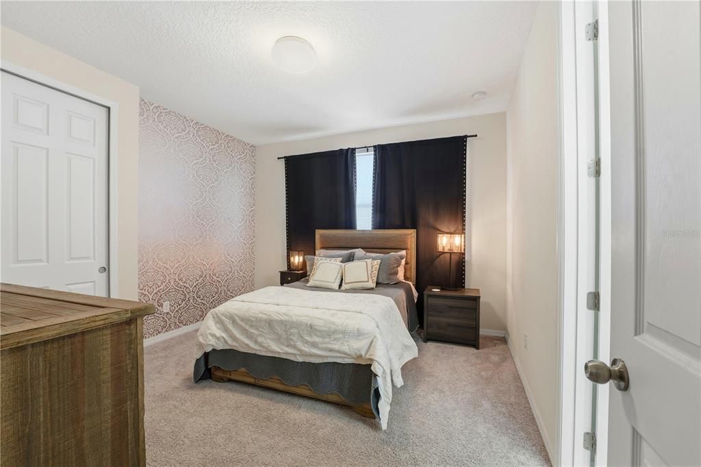 For Sale: $1,090,000 (5 beds, 4 baths, 4478 Square Feet)