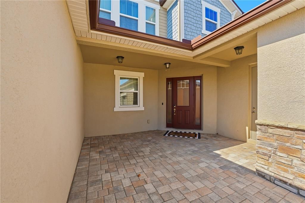 For Sale: $1,090,000 (5 beds, 4 baths, 4478 Square Feet)