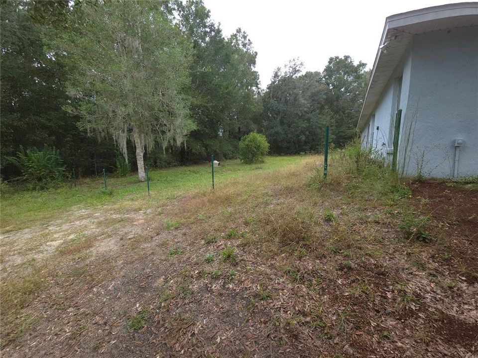 Active With Contract: $180,000 (3 beds, 2 baths, 1690 Square Feet)