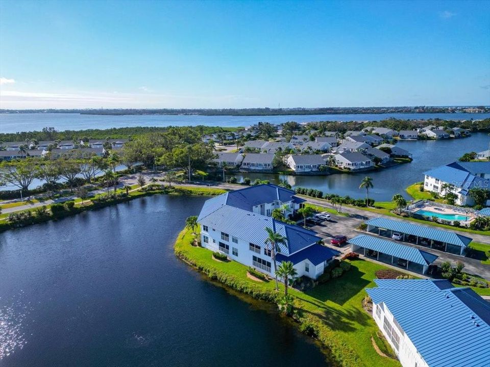 待售: $309,000 (2 贝兹, 2 浴室, 1115 平方英尺)