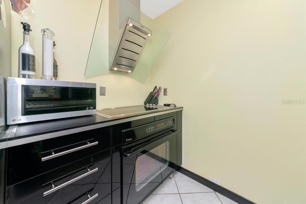 待售: $309,000 (2 贝兹, 2 浴室, 1115 平方英尺)