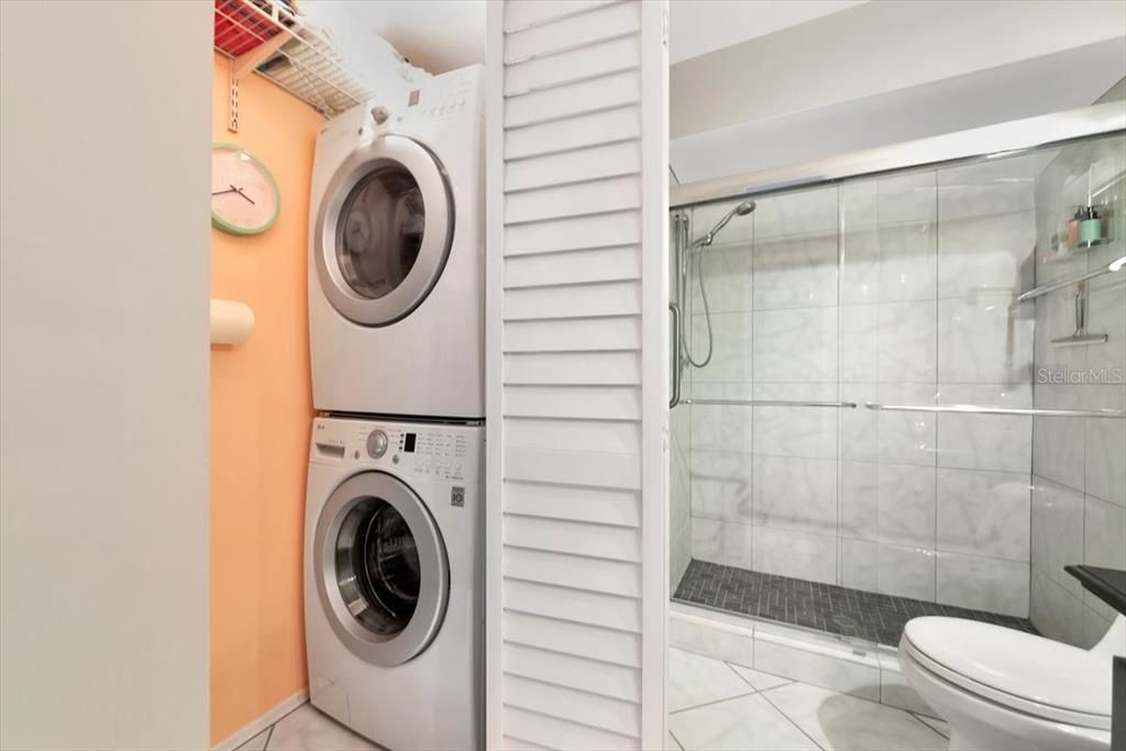 待售: $309,000 (2 贝兹, 2 浴室, 1115 平方英尺)