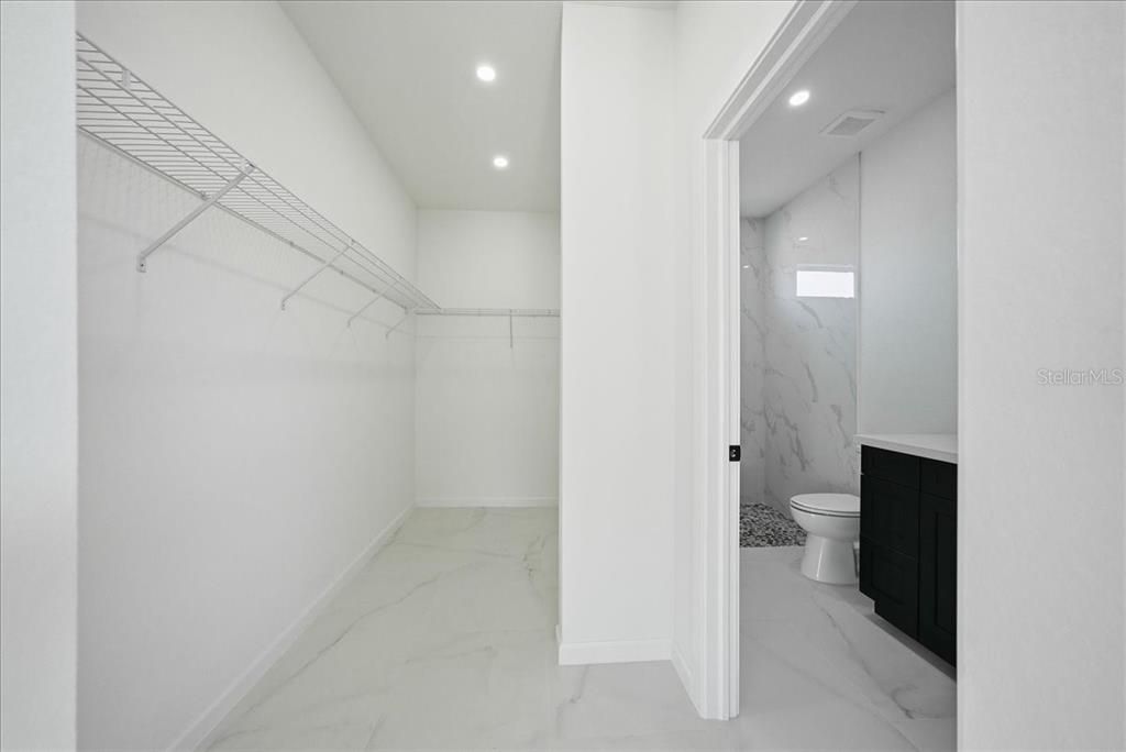 На продажу: $294,900 (3 спален, 2 ванн, 1497 Квадратных фут)