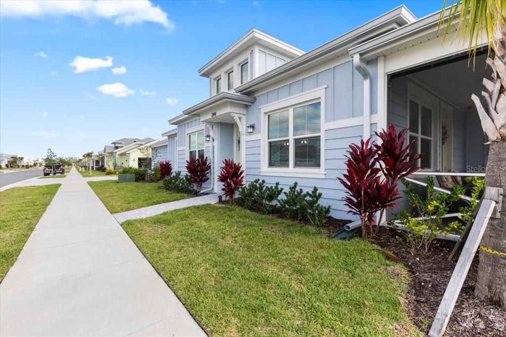 For Sale: $429,900 (2 beds, 2 baths, 1466 Square Feet)