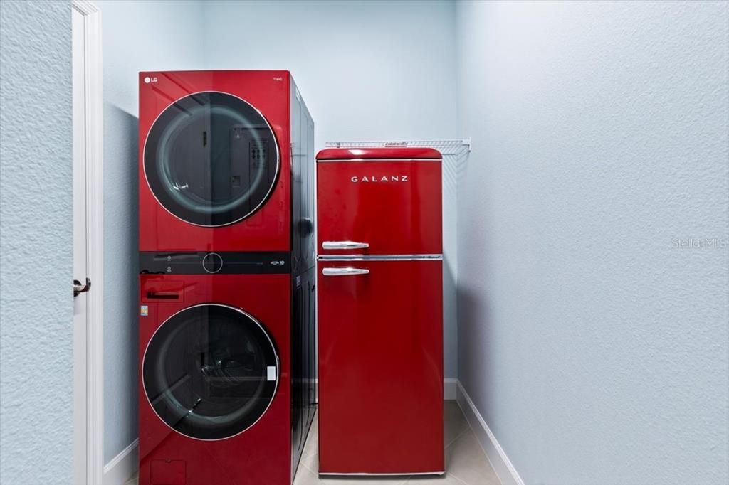 For Sale: $429,900 (2 beds, 2 baths, 1466 Square Feet)