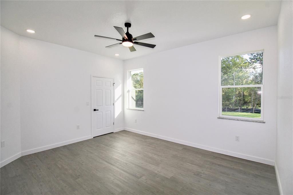 For Sale: $337,900 (3 beds, 2 baths, 1488 Square Feet)