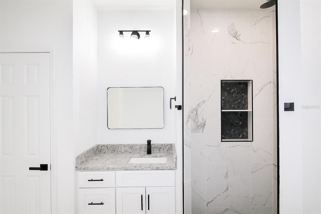 For Sale: $337,900 (3 beds, 2 baths, 1488 Square Feet)