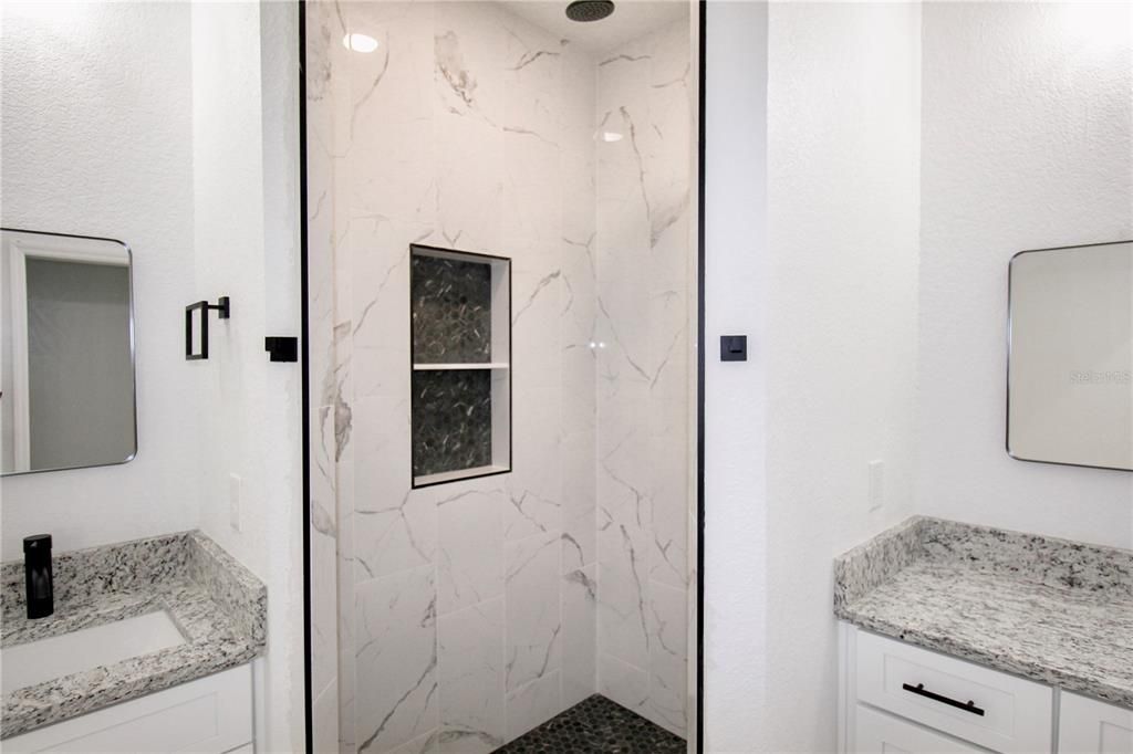 For Sale: $337,900 (3 beds, 2 baths, 1488 Square Feet)