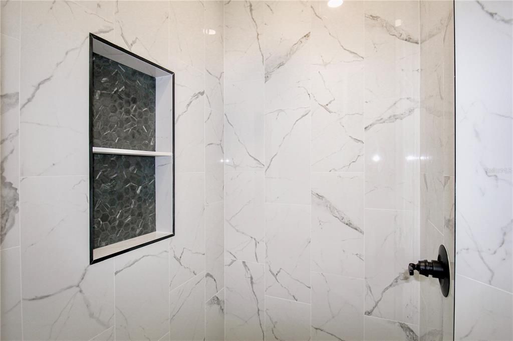 For Sale: $337,900 (3 beds, 2 baths, 1488 Square Feet)