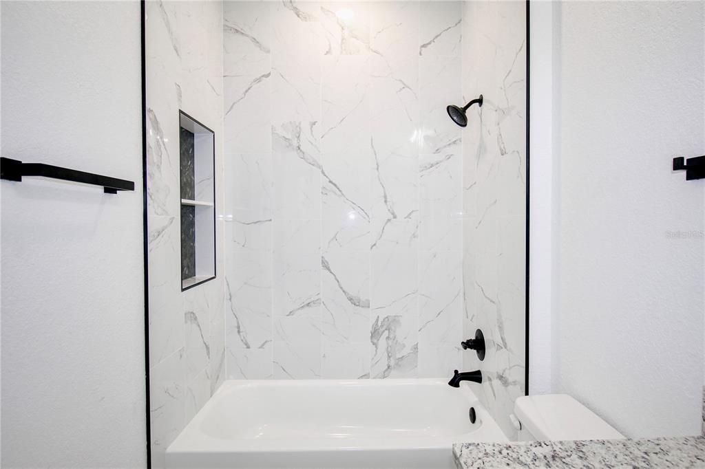 For Sale: $337,900 (3 beds, 2 baths, 1488 Square Feet)