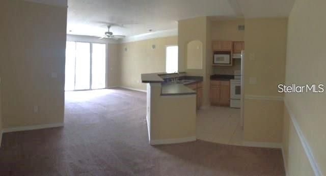 For Sale: $210,000 (2 beds, 2 baths, 1107 Square Feet)