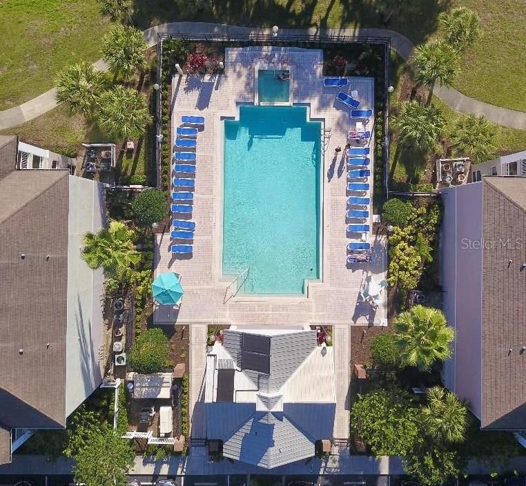 For Sale: $210,000 (2 beds, 2 baths, 1107 Square Feet)