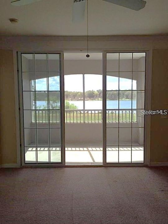 For Sale: $210,000 (2 beds, 2 baths, 1107 Square Feet)