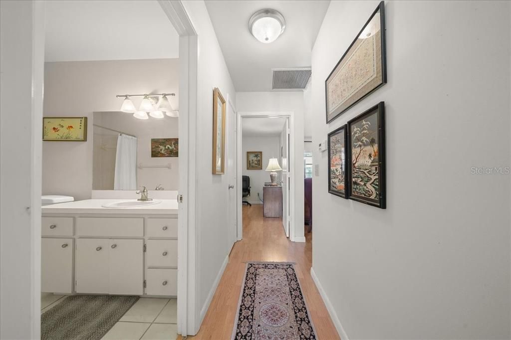 待售: $155,000 (2 贝兹, 2 浴室, 1456 平方英尺)