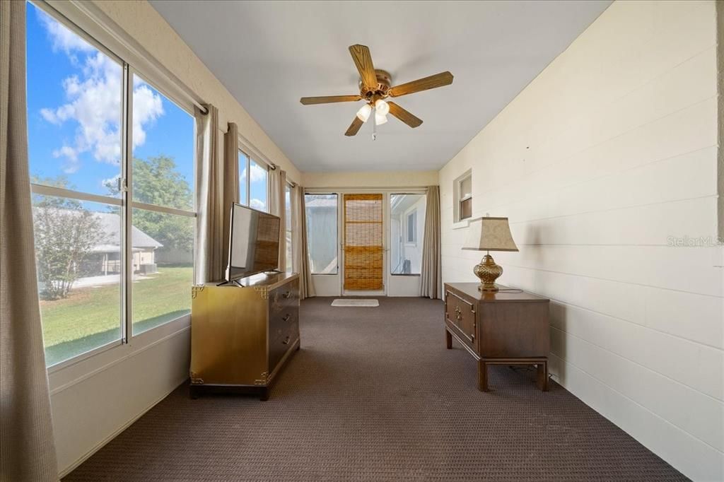 待售: $155,000 (2 贝兹, 2 浴室, 1456 平方英尺)