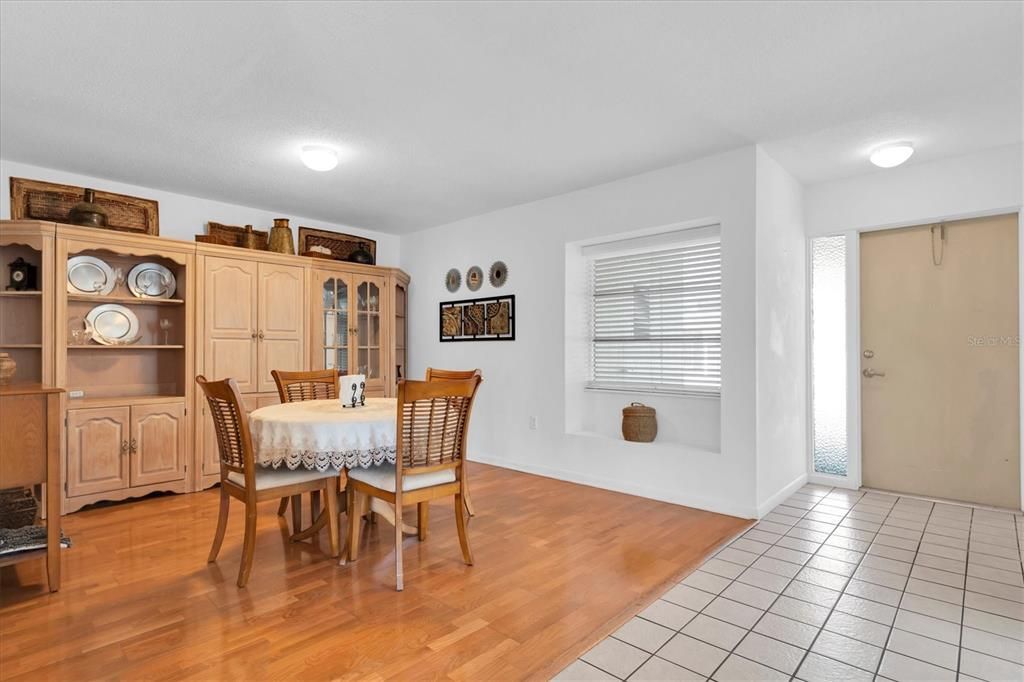 En Venta: $139,900 (2 camas, 2 baños, 1545 Pies cuadrados)