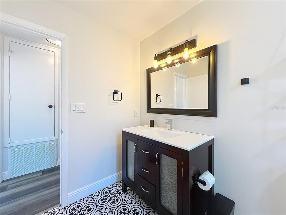 待售: $569,900 (3 贝兹, 2 浴室, 2218 平方英尺)