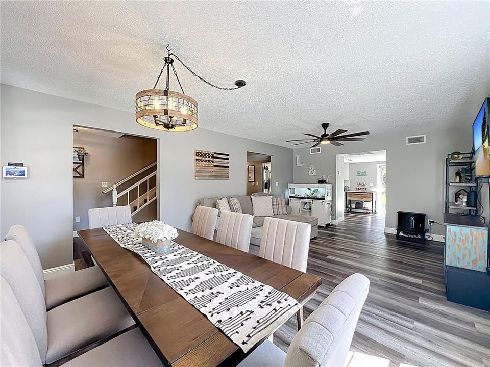 待售: $569,900 (3 贝兹, 2 浴室, 2218 平方英尺)