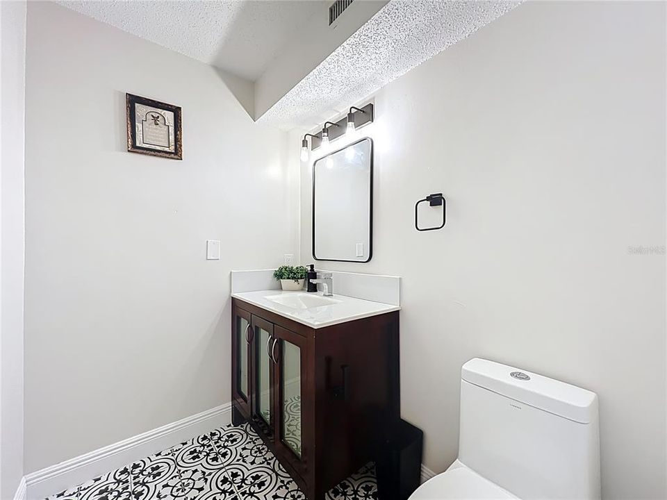 待售: $569,900 (3 贝兹, 2 浴室, 2218 平方英尺)