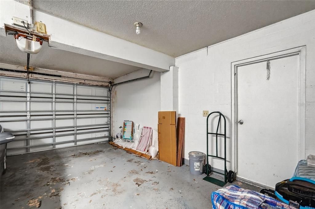 出租: $1,850 (2 贝兹, 1 浴室, 752 平方英尺)