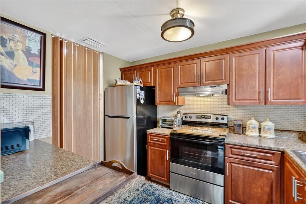 出租: $1,850 (2 贝兹, 1 浴室, 752 平方英尺)