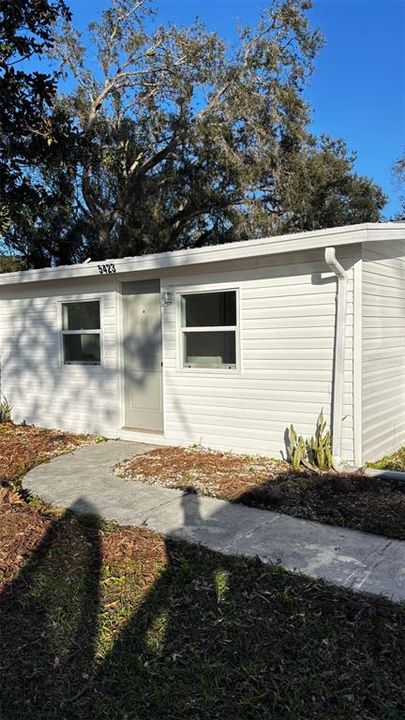 待售: $220,000 (3 贝兹, 2 浴室, 672 平方英尺)