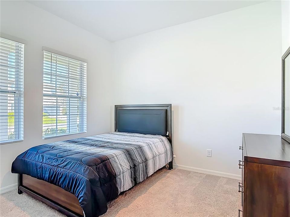 En Venta: $359,000 (3 camas, 2 baños, 1675 Pies cuadrados)