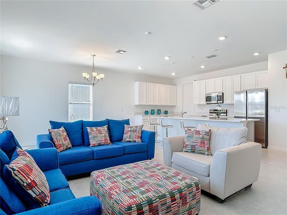 En Venta: $359,000 (3 camas, 2 baños, 1675 Pies cuadrados)