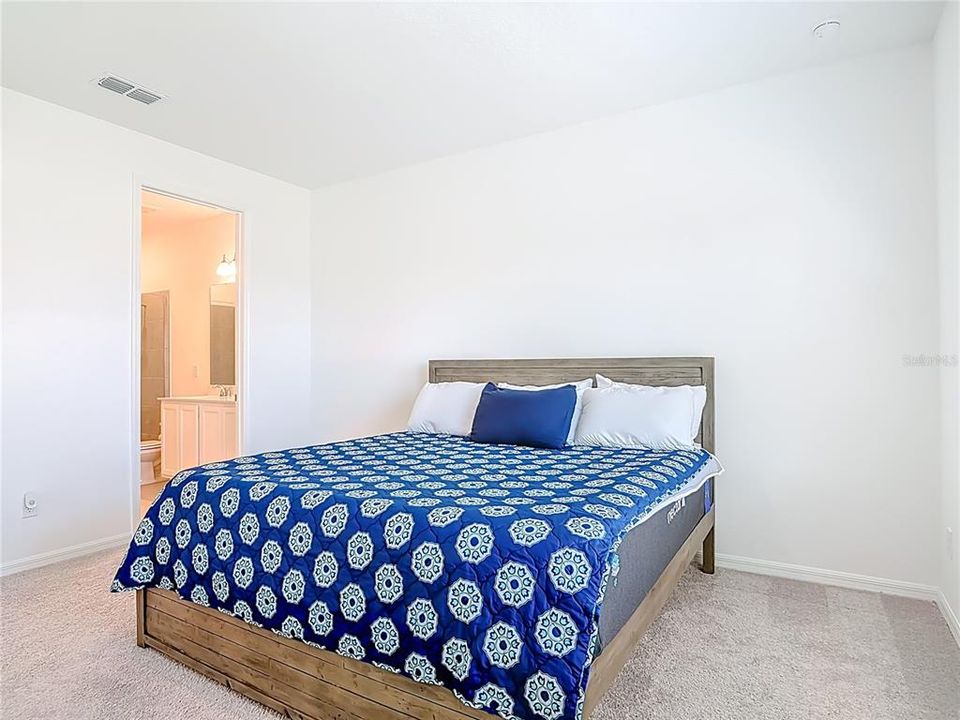 En Venta: $359,000 (3 camas, 2 baños, 1675 Pies cuadrados)