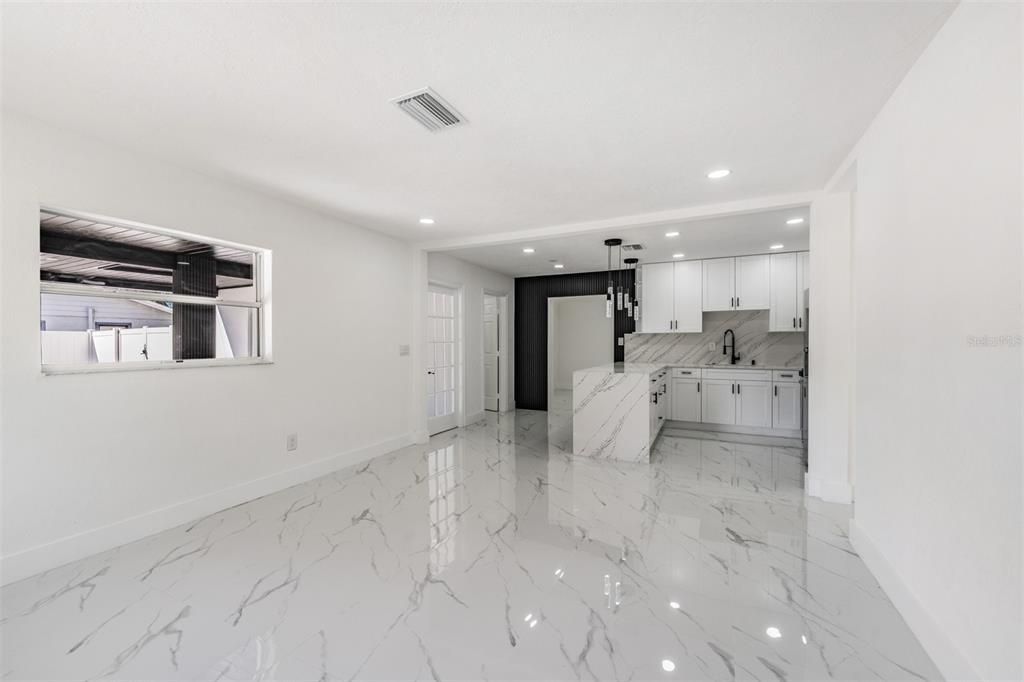 For Sale: $549,900 (4 beds, 3 baths, 1792 Square Feet)