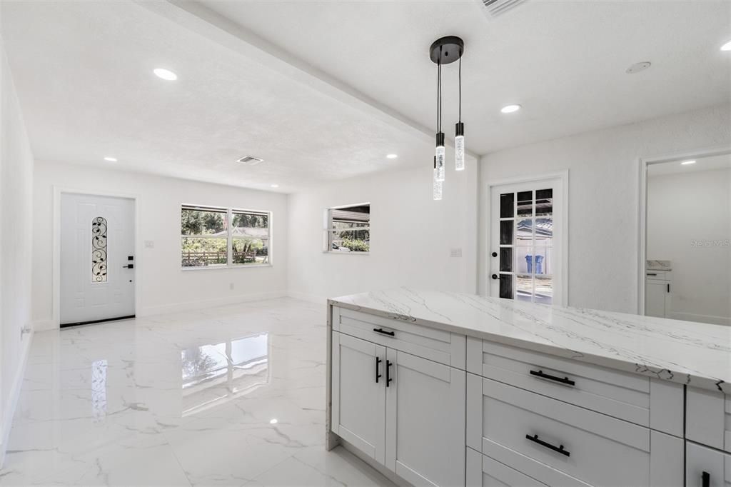 For Sale: $549,900 (4 beds, 3 baths, 1792 Square Feet)