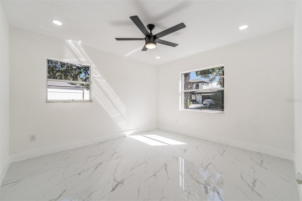 For Sale: $549,900 (4 beds, 3 baths, 1792 Square Feet)