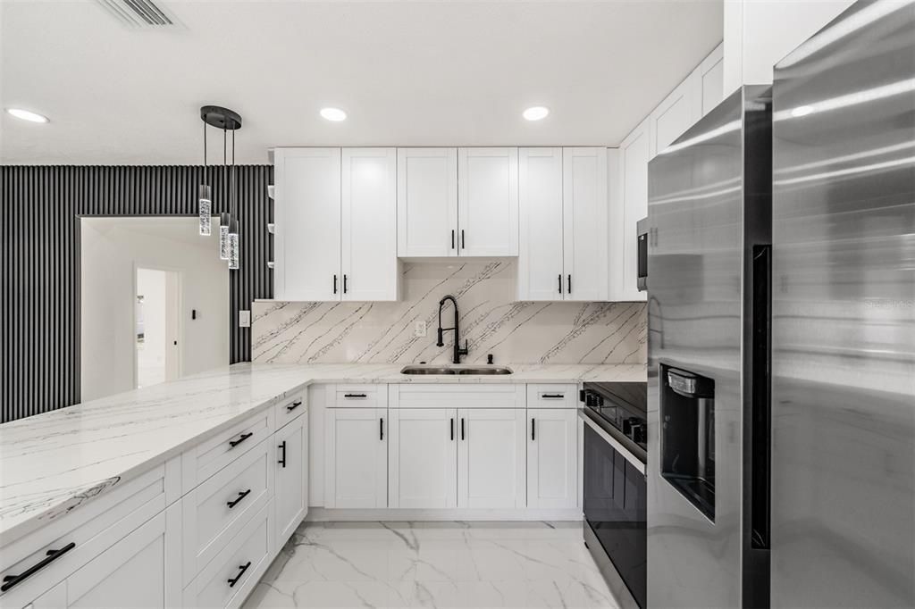 For Sale: $549,900 (4 beds, 3 baths, 1792 Square Feet)