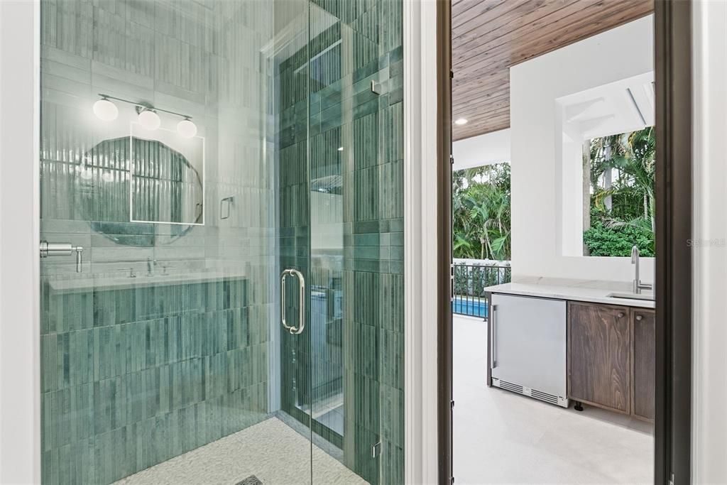 待售: $3,799,900 (5 贝兹, 6 浴室, 4741 平方英尺)