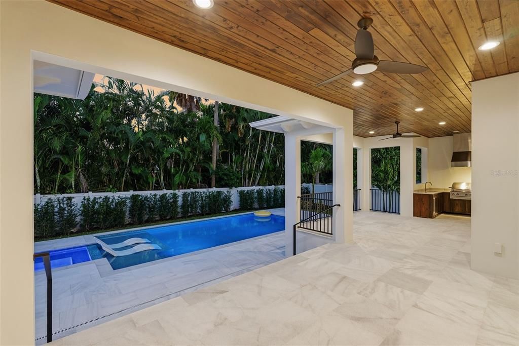 待售: $3,799,900 (5 贝兹, 6 浴室, 4741 平方英尺)