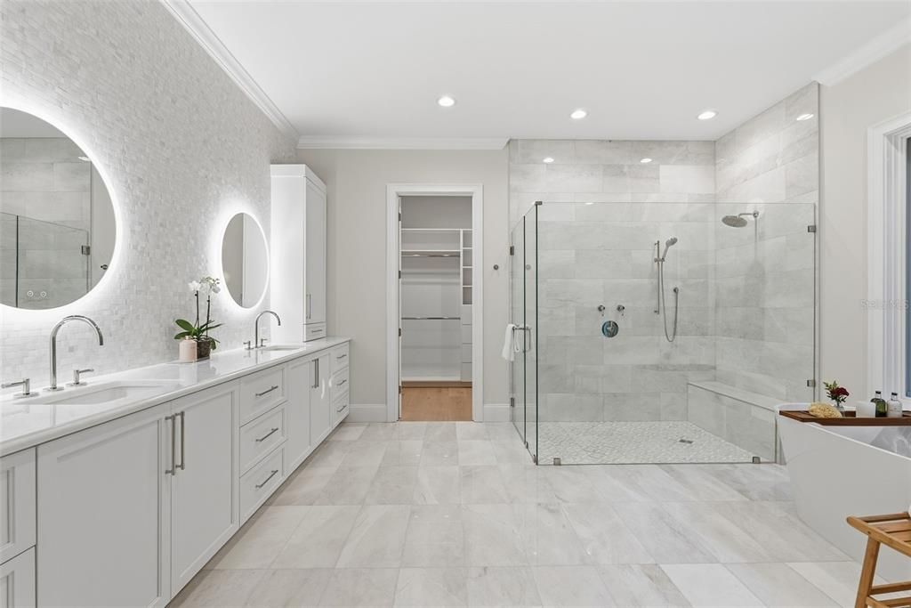 待售: $3,799,900 (5 贝兹, 6 浴室, 4741 平方英尺)