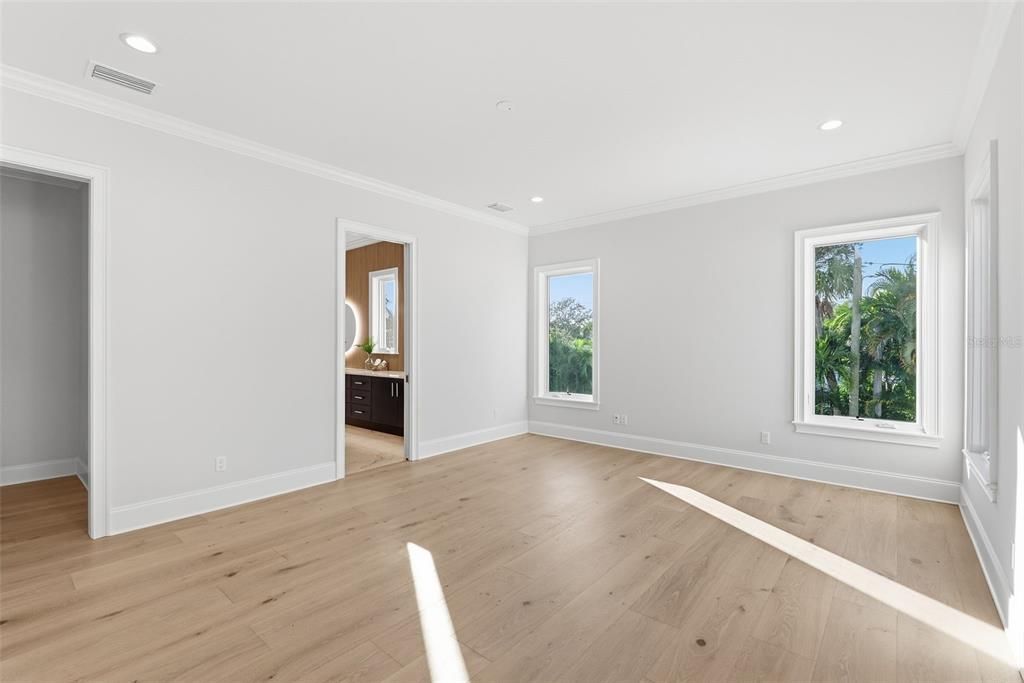 待售: $3,799,900 (5 贝兹, 6 浴室, 4741 平方英尺)