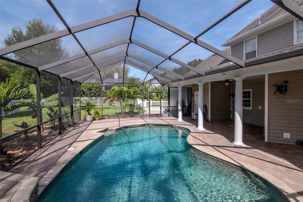 En Venta: $875,000 (6 camas, 3 baños, 3364 Pies cuadrados)