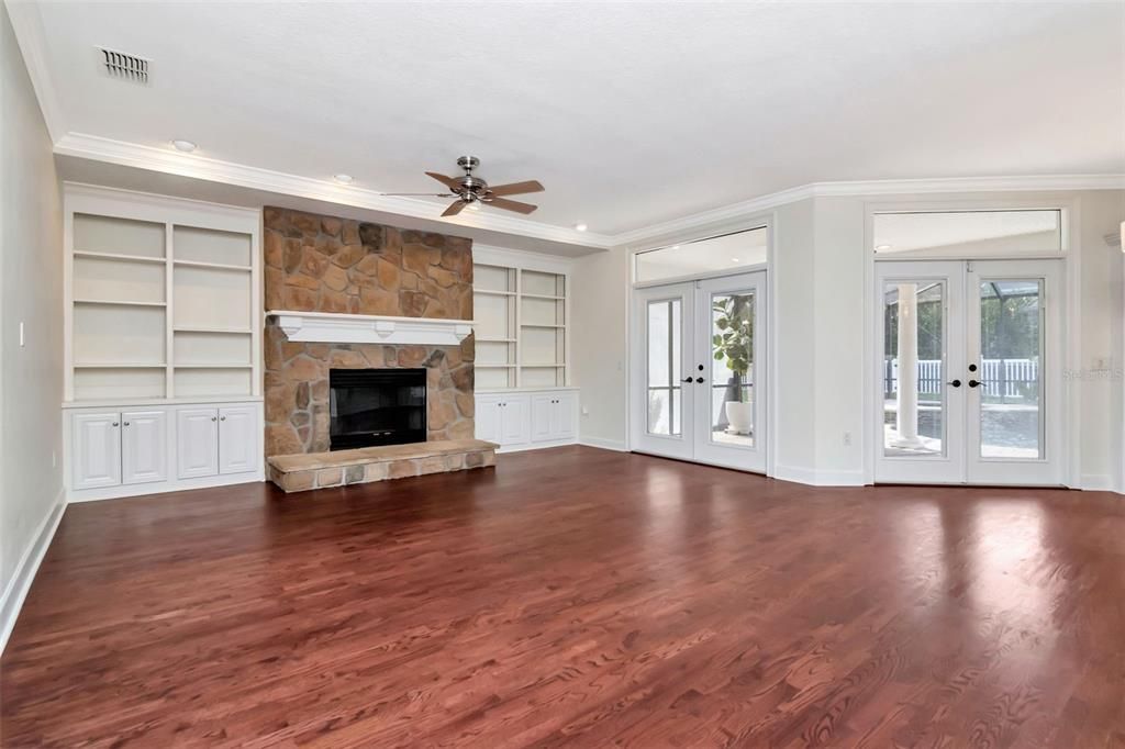 En Venta: $875,000 (6 camas, 3 baños, 3364 Pies cuadrados)