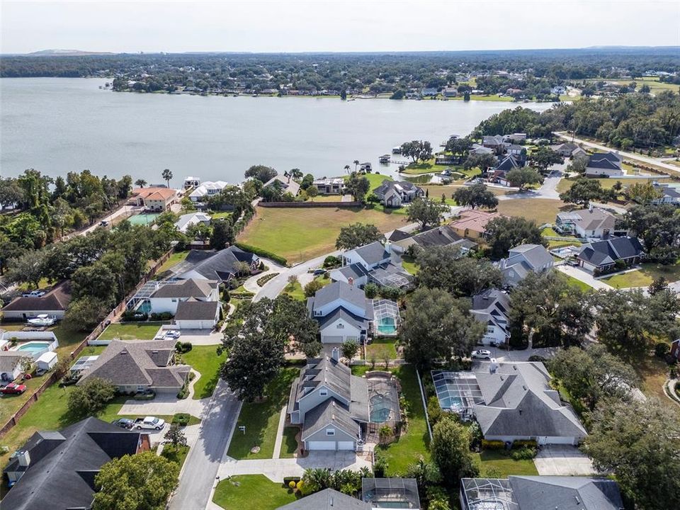 En Venta: $875,000 (6 camas, 3 baños, 3364 Pies cuadrados)