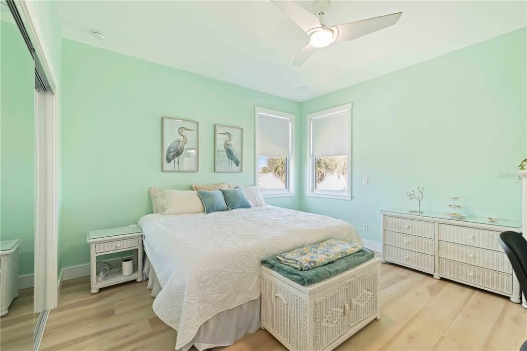 待售: $1,599,995 (3 贝兹, 3 浴室, 1560 平方英尺)