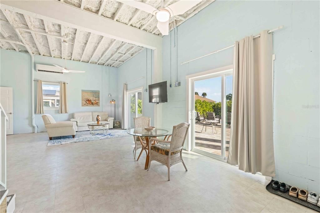 待售: $1,599,995 (3 贝兹, 3 浴室, 1560 平方英尺)