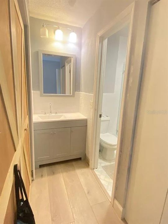 Active With Contract: $400,000 (3 beds, 2 baths, 1244 Square Feet)