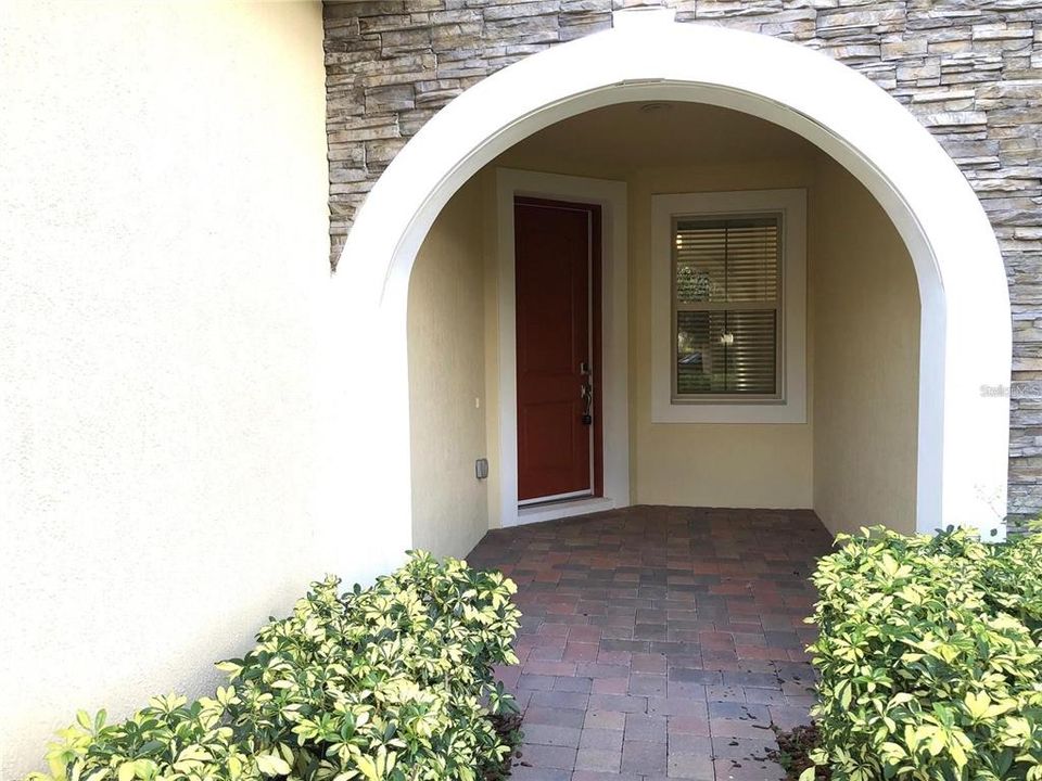 For Rent: $2,200 (2 beds, 2 baths, 1353 Square Feet)