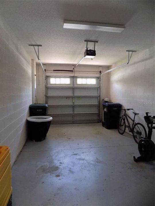 For Rent: $2,200 (2 beds, 2 baths, 1353 Square Feet)