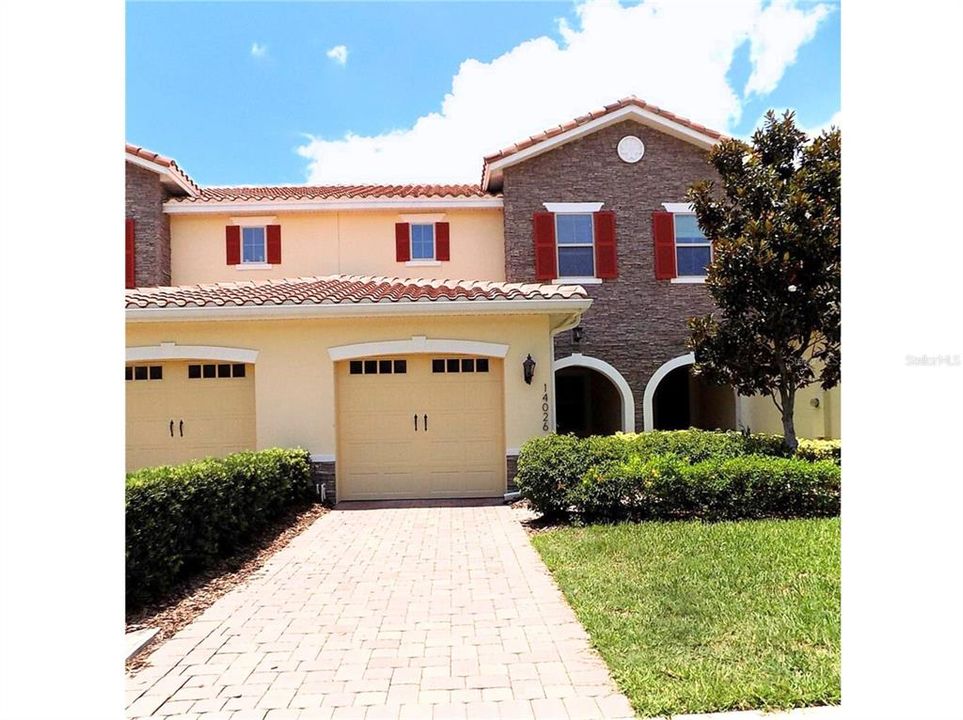 For Rent: $2,200 (2 beds, 2 baths, 1353 Square Feet)