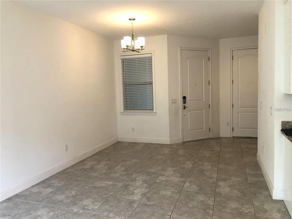 For Rent: $2,200 (2 beds, 2 baths, 1353 Square Feet)