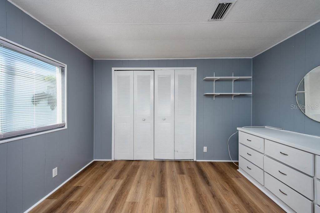 For Sale: $109,300 (2 beds, 2 baths, 1320 Square Feet)