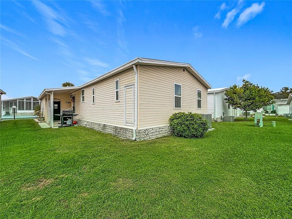 待售: $165,500 (2 贝兹, 2 浴室, 768 平方英尺)