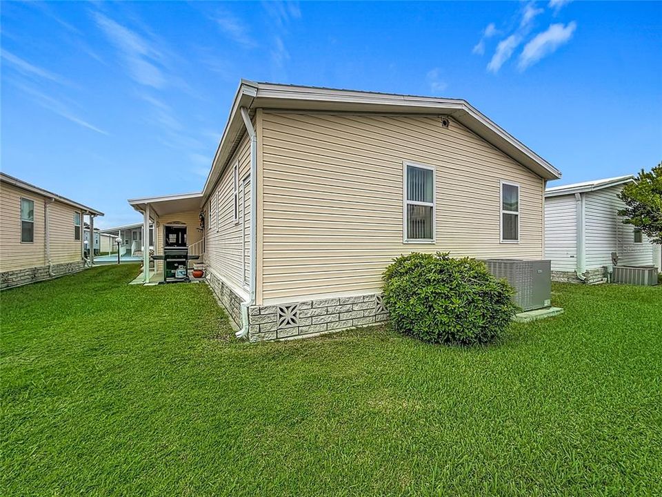 待售: $165,500 (2 贝兹, 2 浴室, 768 平方英尺)